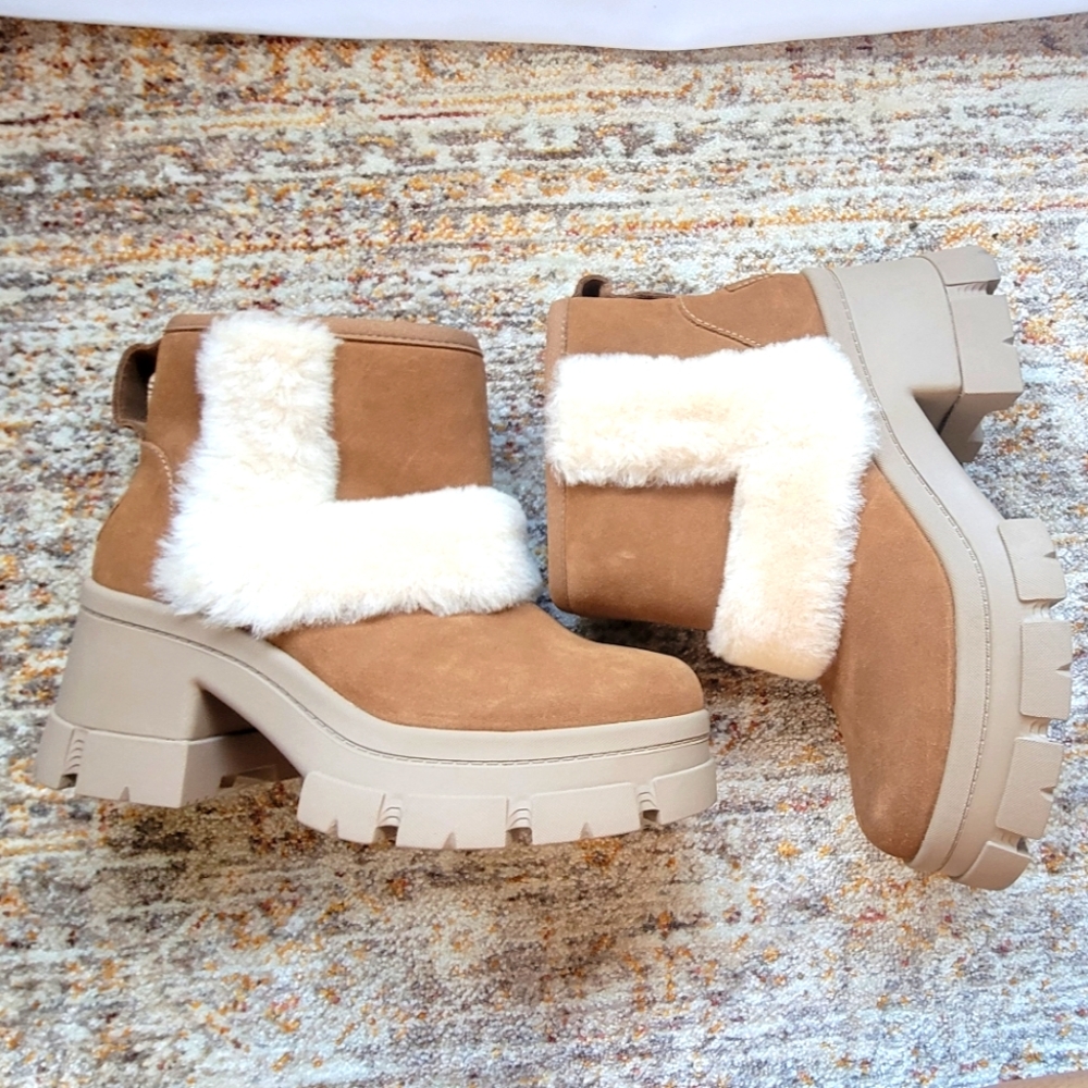 UGG Women's Brooklyn Sunburst Boots size 9 nwot sunburst